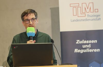 110925 Lokaljournalismus Kongress 144 C SEMMER