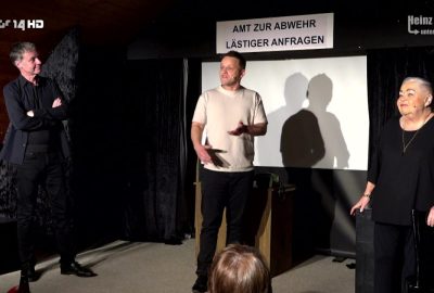 Unter'm Rathaus brennt noch Licht...